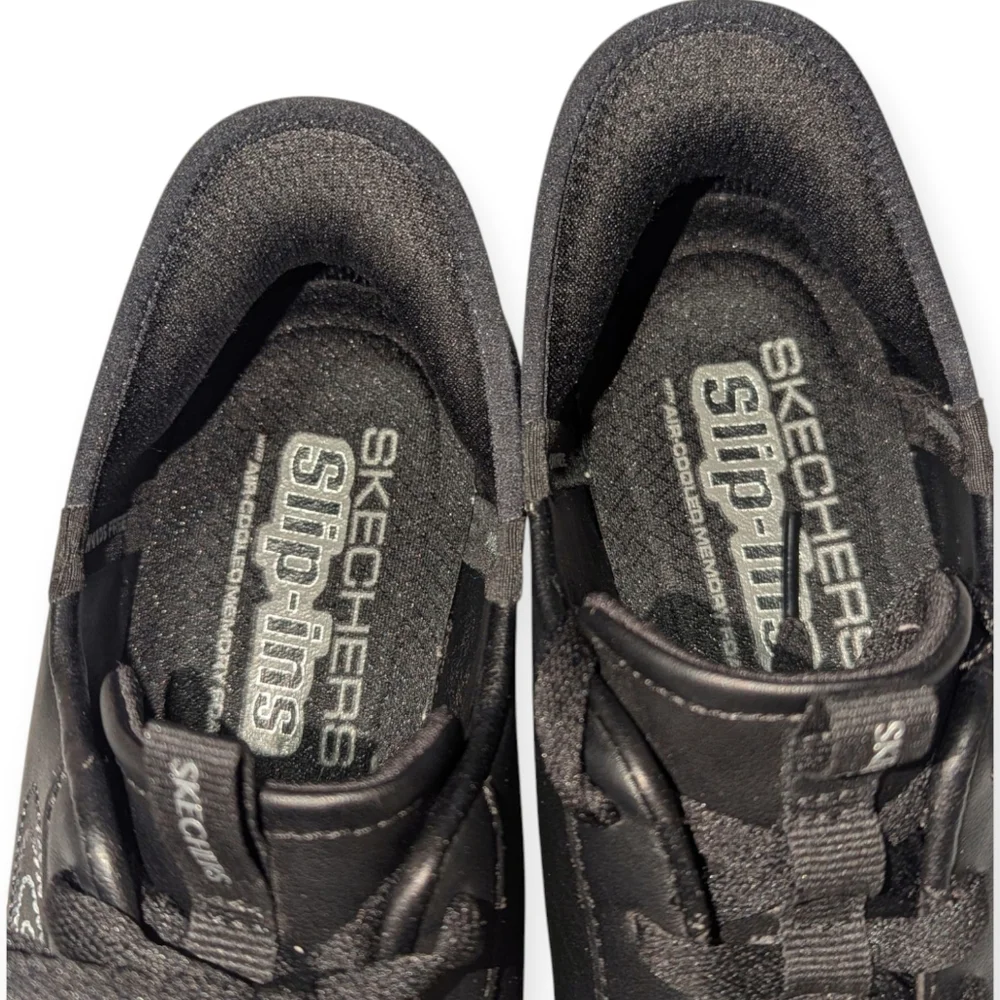 Skechers Eden LX-Royal Stride Slip-Ins Black White Women Casual Shoes size 9